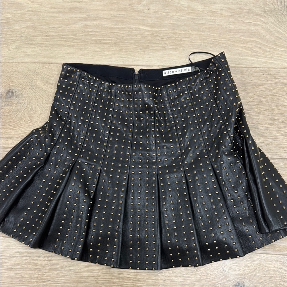 Alice + Olivia Black Pleated Skater Skirt